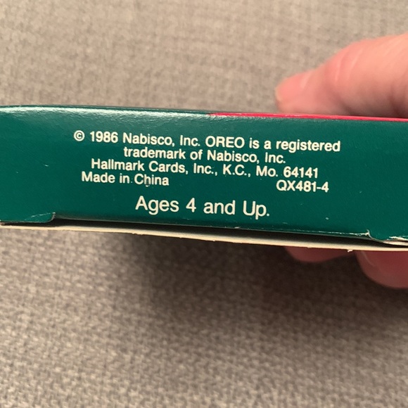 Hallmark KEEPSAKE Ornament OREO Cookie HO HO HO 1986 in Original Box Christmas - Picture 8 of 9